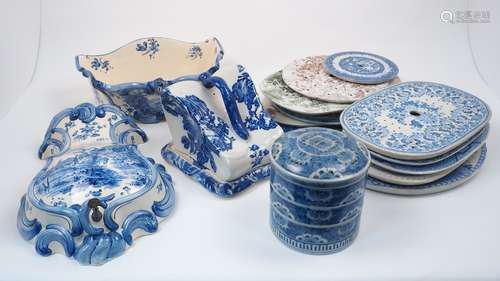 A collection of blue and white porcelain wares, to include a Staffordshire Ironstone cheese dish and