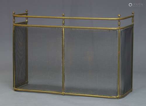 A brass and mesh panel spark guard, early 20th Century, 55cm high, 84cm wide, 30cm deep, together