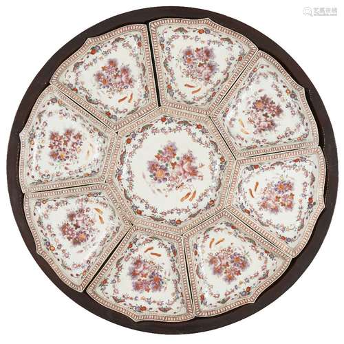 A Chinese export porcelain h'ors d'oeuvres set, 18th century, comprised of a central octagonal