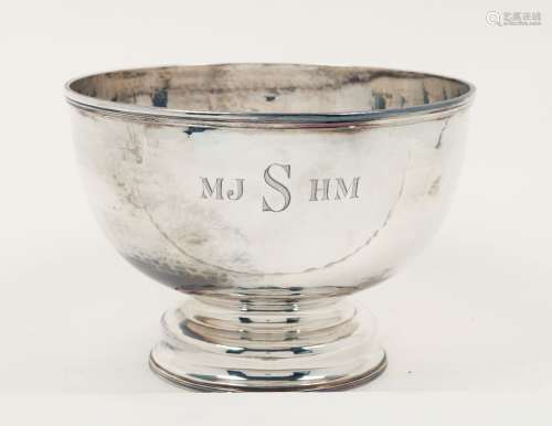 A large silver bowl, Sheffield, c.1993, CJ Vander Ltd., of plain, circular form with reeded edge and
