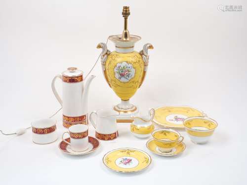 An Elizabethan Burgundy pattern porcelain coffee set, comprising a tall coffee pot and cover, 24cm