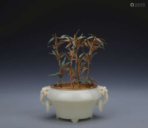 A jade flowerpot
