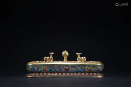 A cloisonne pomander with flowers pattern