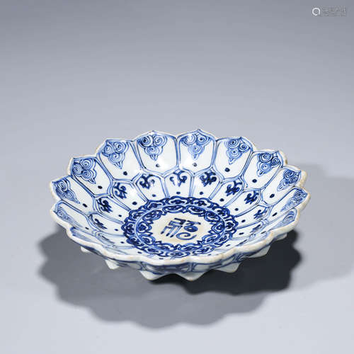 A CHINESE BLUE AND WHITE LOED LOTUS DISH MARK WAN LI