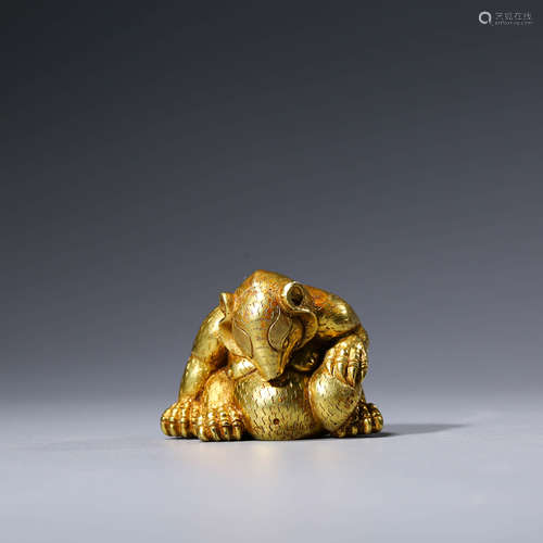 A CHINESE SIVLER GILDING BEAR