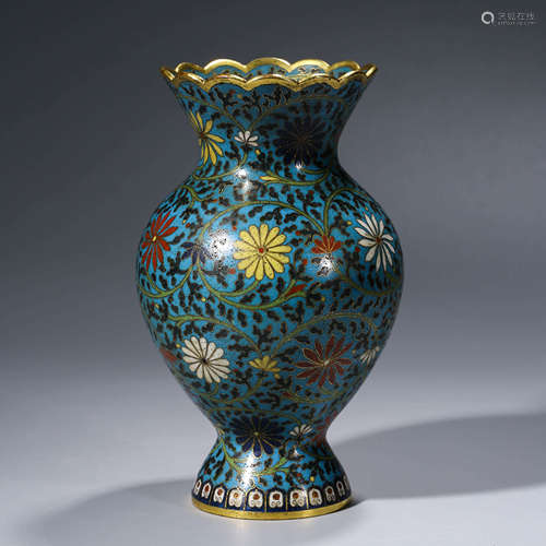 A CHINESE CLOISONNE ENAMEL CHRYSANTHEMUM VASE, ZUN MARKED KANG XI