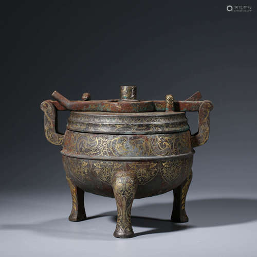 A CHINESE BRONZE TRIPOT STEAMING VESSEL DING