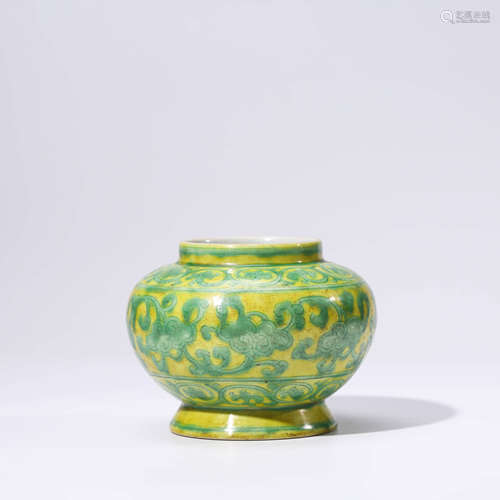 A CHINESE YELLOW-GROUND PORCELIAN INTERLOCK BRANCHES JAR MARKED XUAN DE