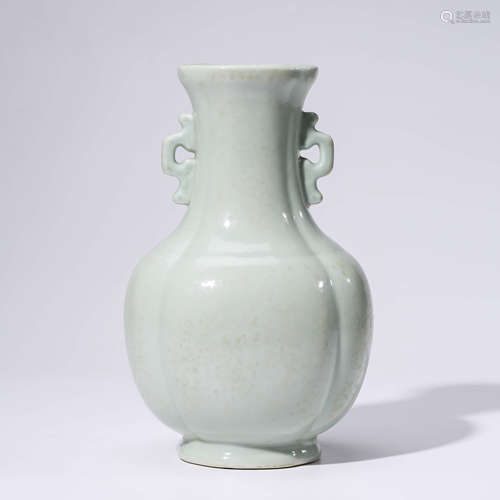 A CHINESE CELADON-GLAZED PORCELAIN LOBED VASE MARKED QIAN LONG