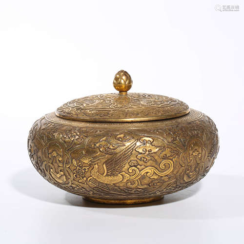 A CHINESE GILT-BRONZE PHOENIX BOX AND COVER