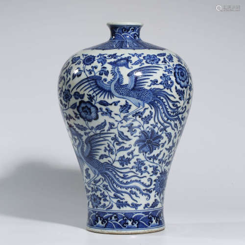 A CHINESE BLUE AND WHITE PORCELAIN POENIX VASE, MEIPING MARKED QIAN LONG