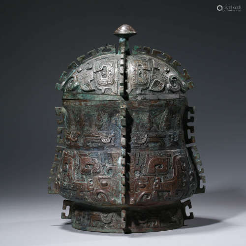 A CHINESE ARCHIASTIC BRONZE TAOTIE MASK WINE VESSEL, YOU