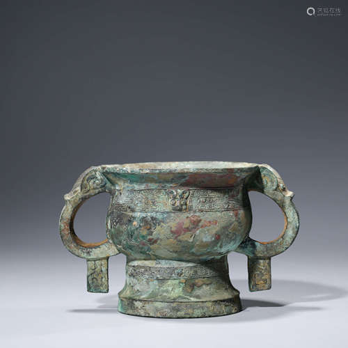 A CHINESE ARCHIASTIC BRONZE STEAMING VESSEL, GUI