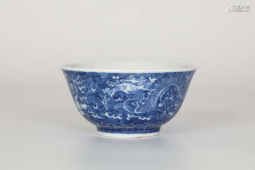 18TH Blue and white cloud dragon bowl