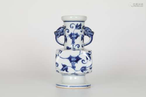 Ming Xuande, blue and white morning glory pattern bantam bottle