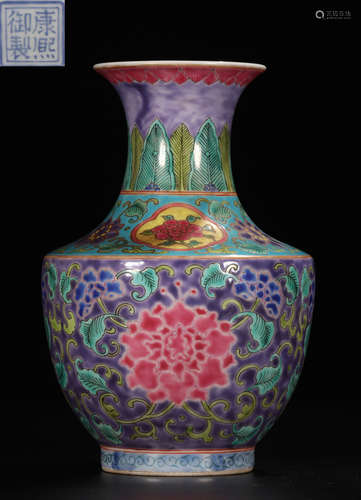 KANGXI MARK FAMILLE ROSE FLORAL PATTERN VASE