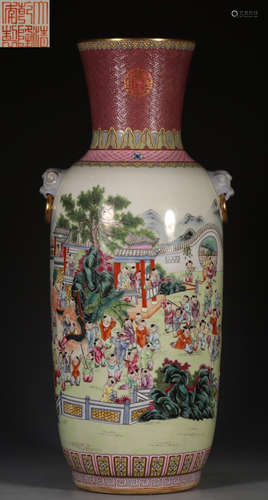 QIANLONG MARK FAMILLE ROSE CHILD PATTERN VASE