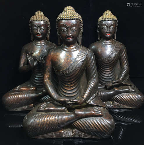 SET OF TIBETAN COPPER BUDDHA STATUES