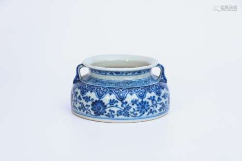 CHINESE BLUE WHITE PORCELAIN WATER COUPE