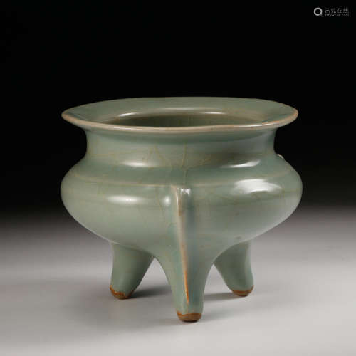 CHINESE RU YAO STYLE PORCELAIN CENSER