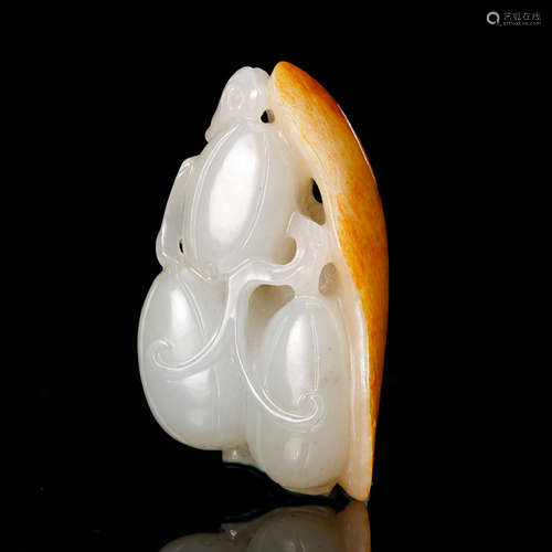 CHINESE WHITE JADE FRUIT PENDANT