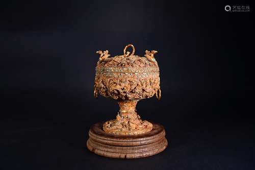 CHINESE GOLD COVER VESSEL WITH INLAID