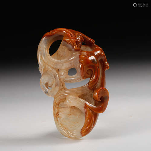 CHINESE AGATE CARVED PENDANT