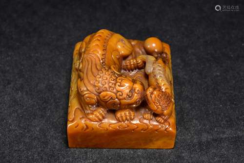 CHINESE YELLOW SOAPSTONE SEAL