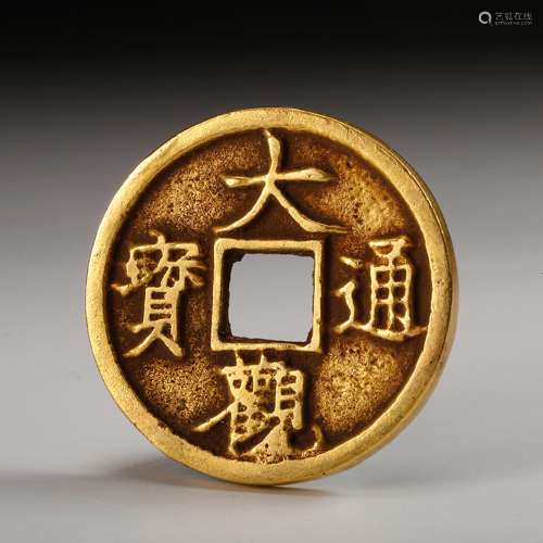 CHINESE GILT BRONZE COIN