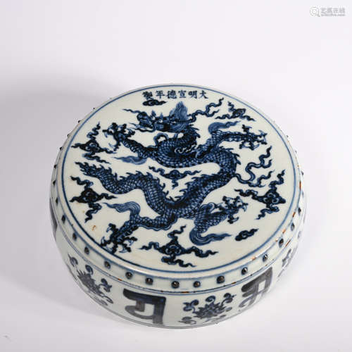 CHINESE BLUE WHITE DRAGON PORCELAIN STAND