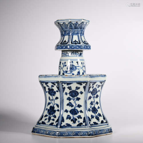 CHINESE BLUE WHITE PORCELAIN CANDLE STAND