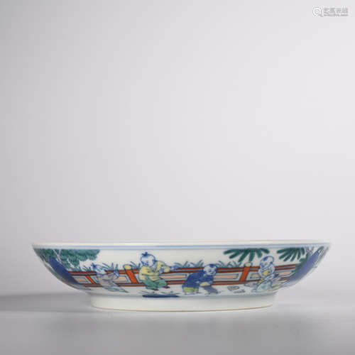 CHINESE DOUCAI PORCELAIN PLATE, MARKED