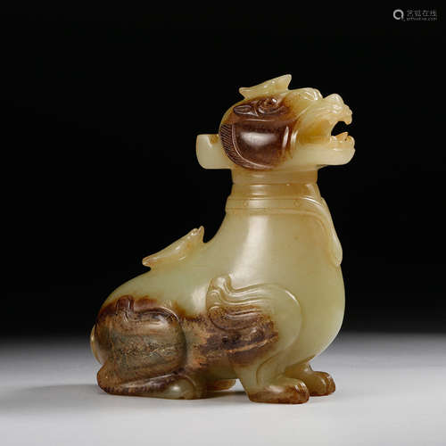 CHINESE ARCHAISTIC JADE BEAST