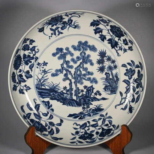 CHINESE BLUE WHITE PORCELAIN CHARGER