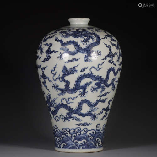 CHINESE BLUE WHITE PORCELAIN VASE, MARKED