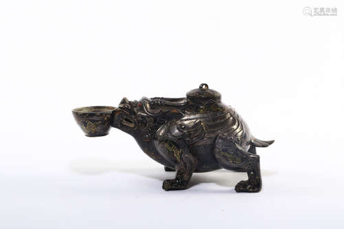 CHINESE BRONZE FIGURE OF BEAST