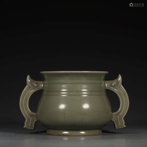 CHINESE CELADON GLAZED PORCELAIN CENSER