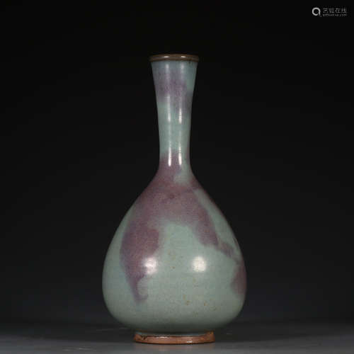 CHINESE JUNYAO PORCELAIN VASE