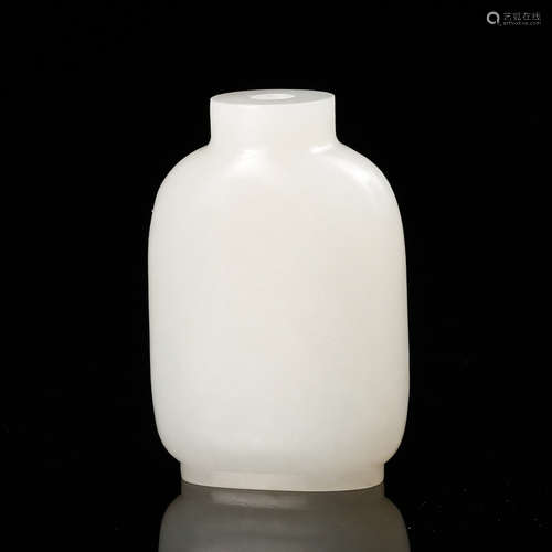 CHINESE WHITE JADE SNUFF BOTTLE