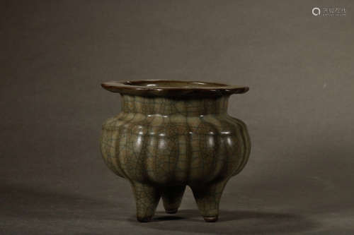 CHINESE CRACKLE GLAZED PORCELAIN CENSER