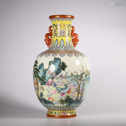 CHINESE FAMILLE ROSE PORCELAIN VASE, MARKED