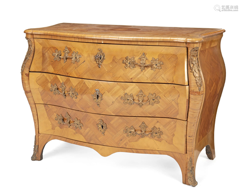 A French bombe commode