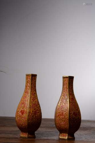 The Qing Dynasty Qianlong Year, A Pair of Twisted Branches Flower Iron Red Glazed Porcelain Petal Gilt Vases