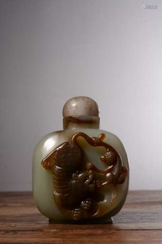 Hetian Jade Carving of Animals Snuff Bottle