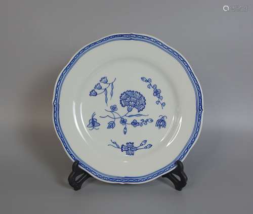 People's Porcelain Factory For Offical Use in 1970s, Flower and Butterfly Painting Blue-and-White Glaze Porcelain Plate