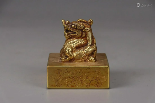 GILT COPPER ALLOY SQUARE SEAL CAST WITH CHILONG