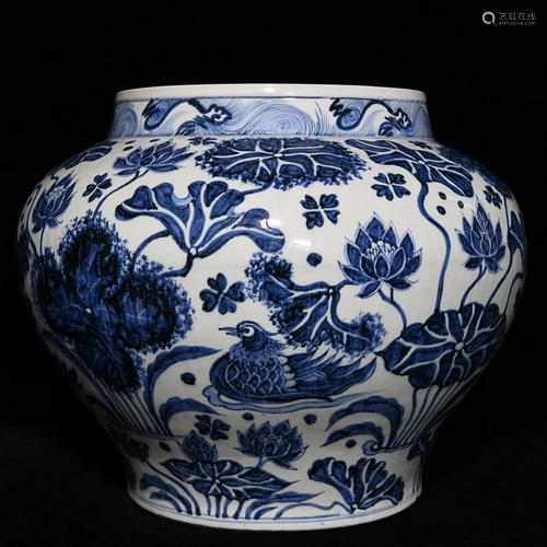 BLUE & WHITE 'MANDARIN DUCK AND LOTUS' JAR