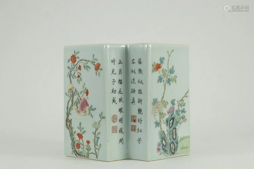 FAMILLE ROSE 'FLORAL' BRUSH POT