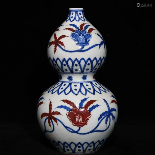 BLUE & WHITE AND UNDER GLAZED RED 'FLORAL' DOUBLE-GOURD