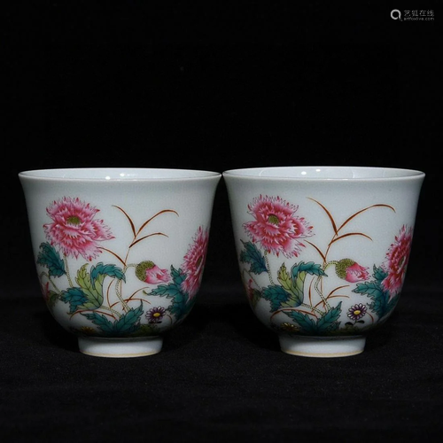 FAMILLE ROSE 'FLORAL' CUP